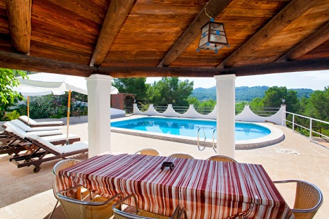 family villa with private pool in ibiza